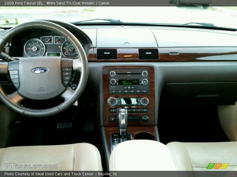 Dashboard of 2009 Taurus SEL
