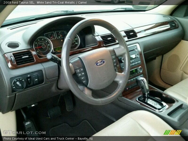 Front Seat of 2009 Taurus SEL