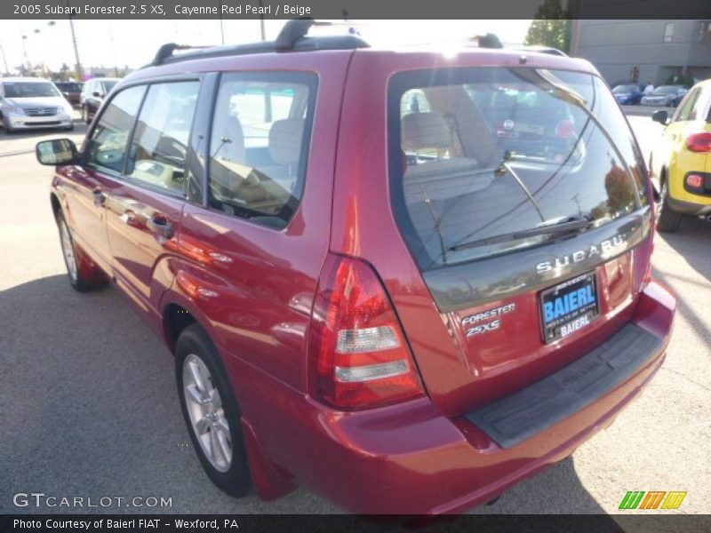 Cayenne Red Pearl / Beige 2005 Subaru Forester 2.5 XS