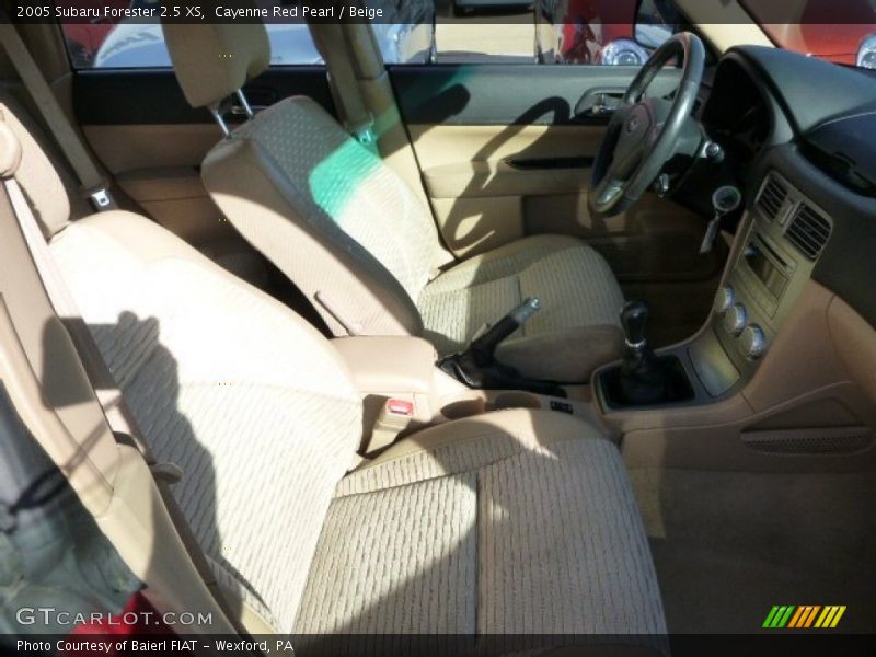 Cayenne Red Pearl / Beige 2005 Subaru Forester 2.5 XS