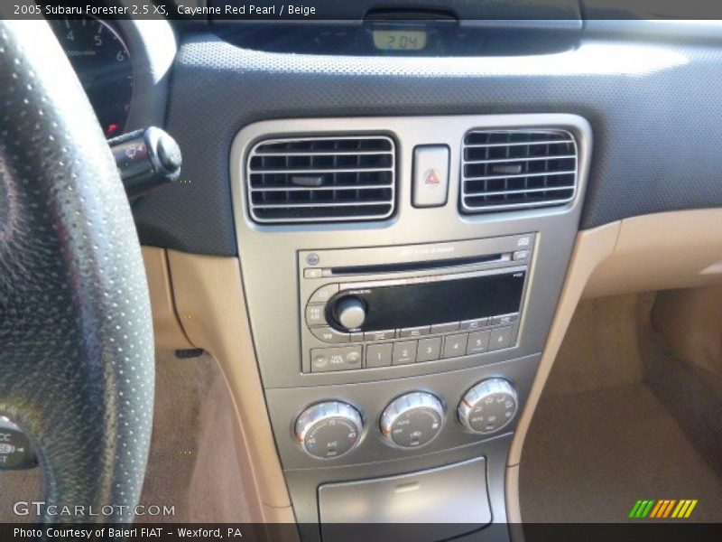 Cayenne Red Pearl / Beige 2005 Subaru Forester 2.5 XS