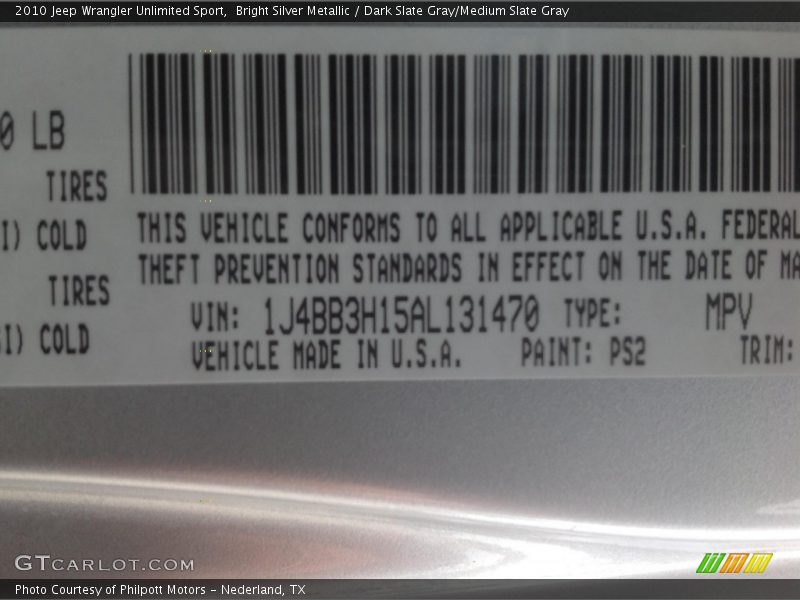 Bright Silver Metallic / Dark Slate Gray/Medium Slate Gray 2010 Jeep Wrangler Unlimited Sport