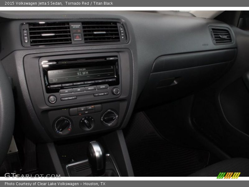 Tornado Red / Titan Black 2015 Volkswagen Jetta S Sedan