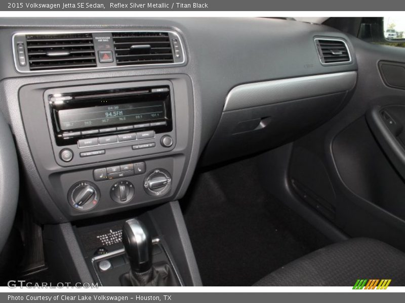 Dashboard of 2015 Jetta SE Sedan