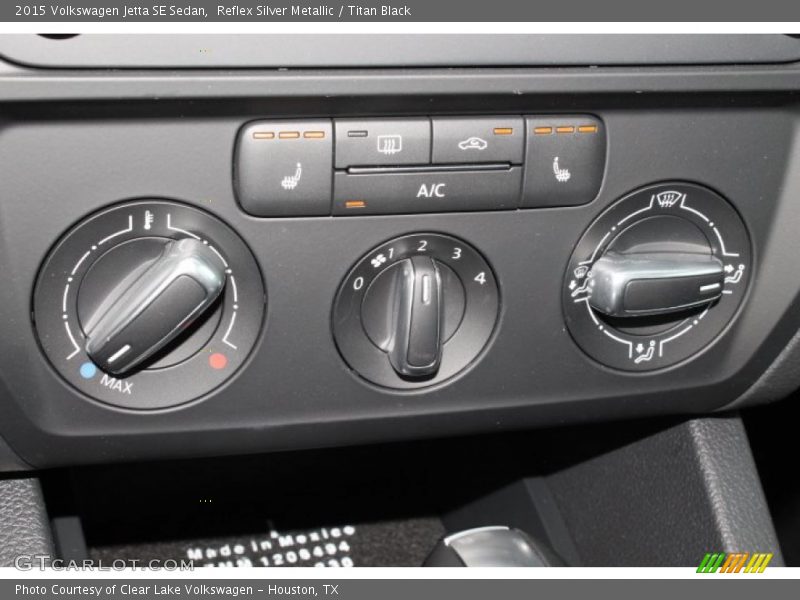 Controls of 2015 Jetta SE Sedan