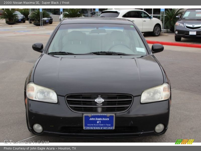 Super Black / Frost 2000 Nissan Maxima SE