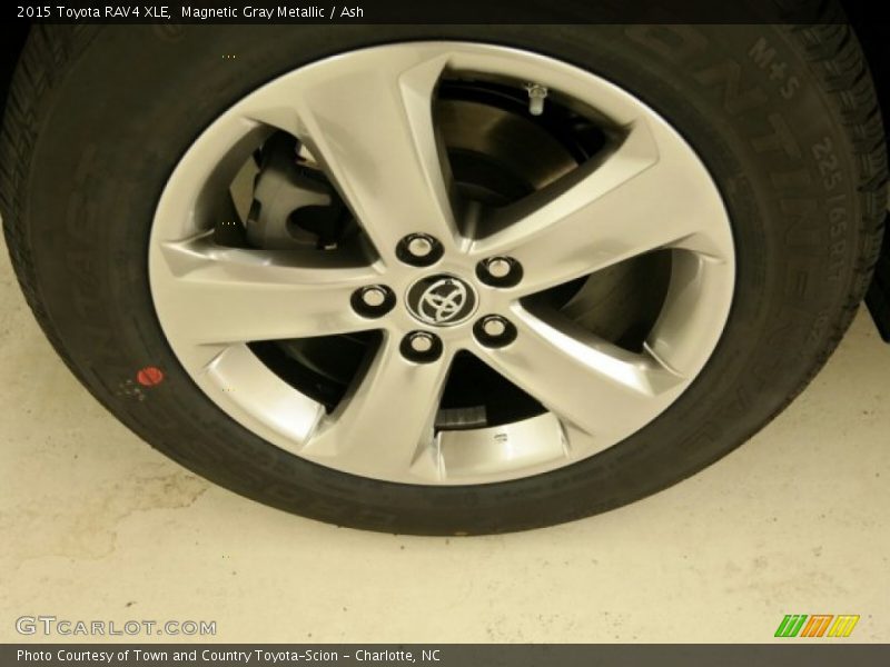Magnetic Gray Metallic / Ash 2015 Toyota RAV4 XLE