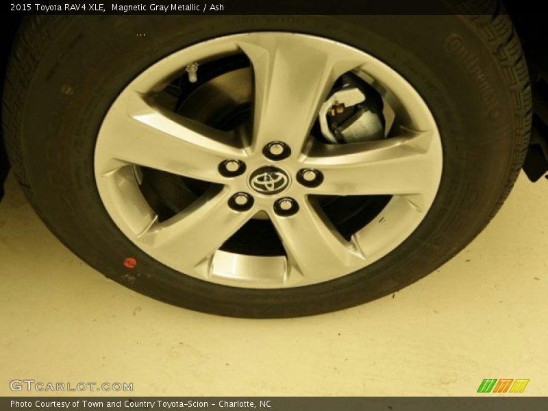 Magnetic Gray Metallic / Ash 2015 Toyota RAV4 XLE