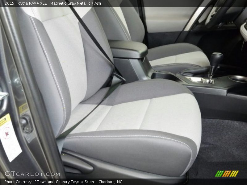 Magnetic Gray Metallic / Ash 2015 Toyota RAV4 XLE