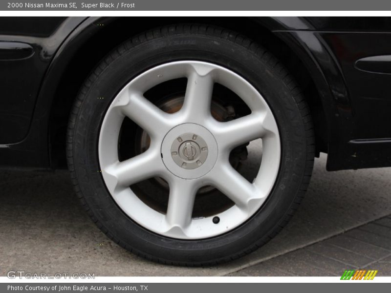 Super Black / Frost 2000 Nissan Maxima SE
