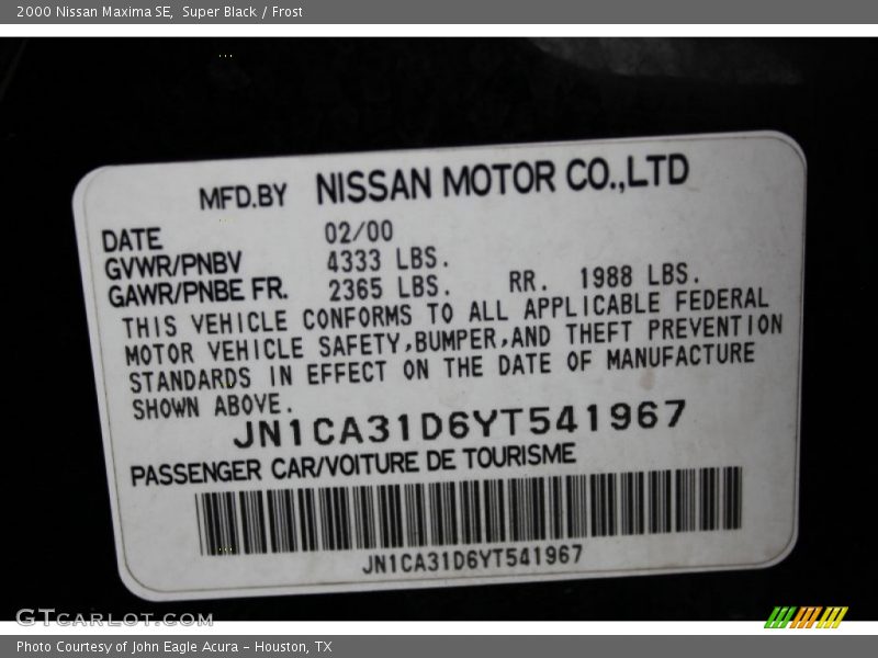 Super Black / Frost 2000 Nissan Maxima SE