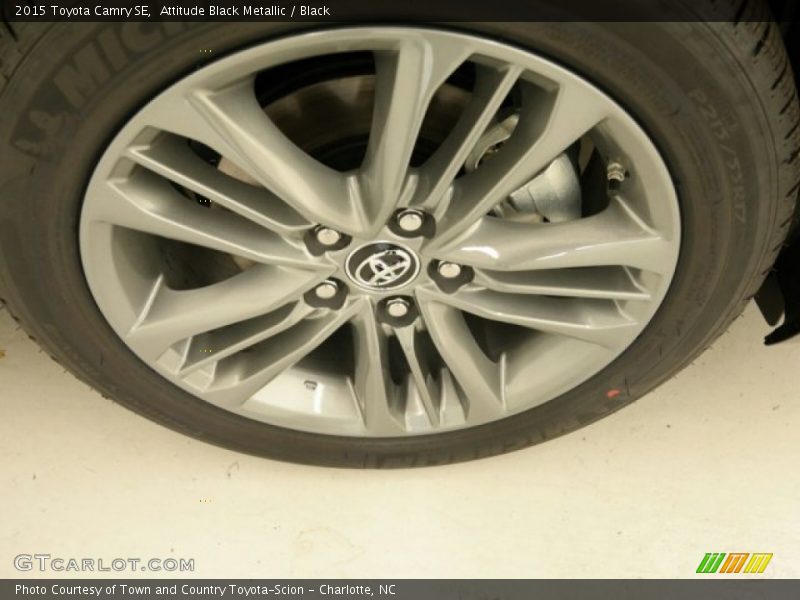 Attitude Black Metallic / Black 2015 Toyota Camry SE