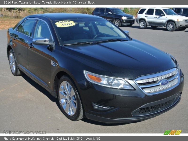 Tuxedo Black Metallic / Charcoal Black 2010 Ford Taurus Limited