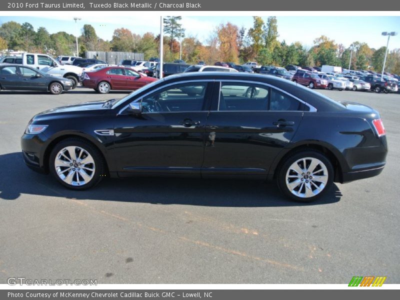 Tuxedo Black Metallic / Charcoal Black 2010 Ford Taurus Limited
