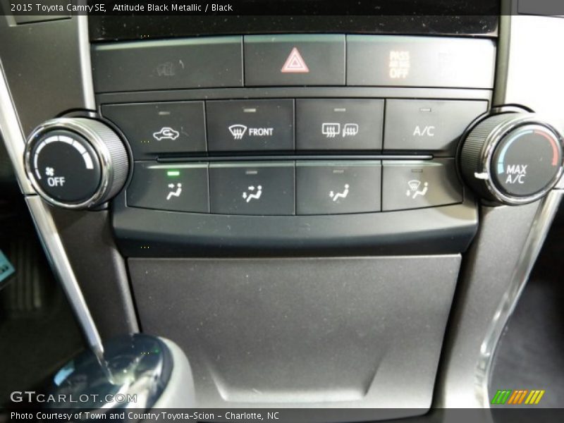 Attitude Black Metallic / Black 2015 Toyota Camry SE