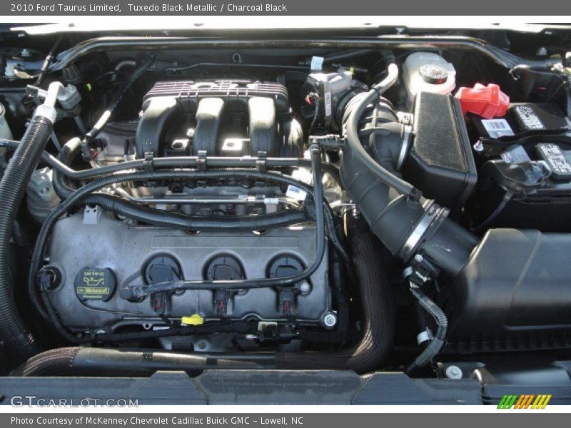 Tuxedo Black Metallic / Charcoal Black 2010 Ford Taurus Limited