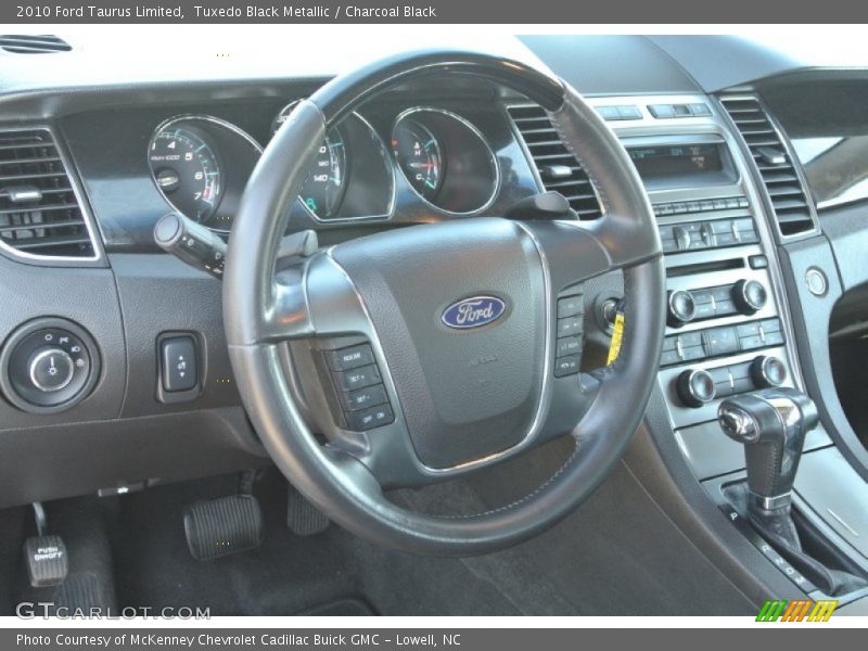 Tuxedo Black Metallic / Charcoal Black 2010 Ford Taurus Limited