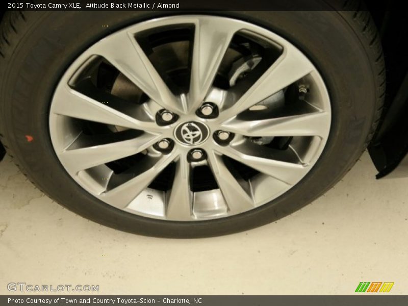 Attitude Black Metallic / Almond 2015 Toyota Camry XLE