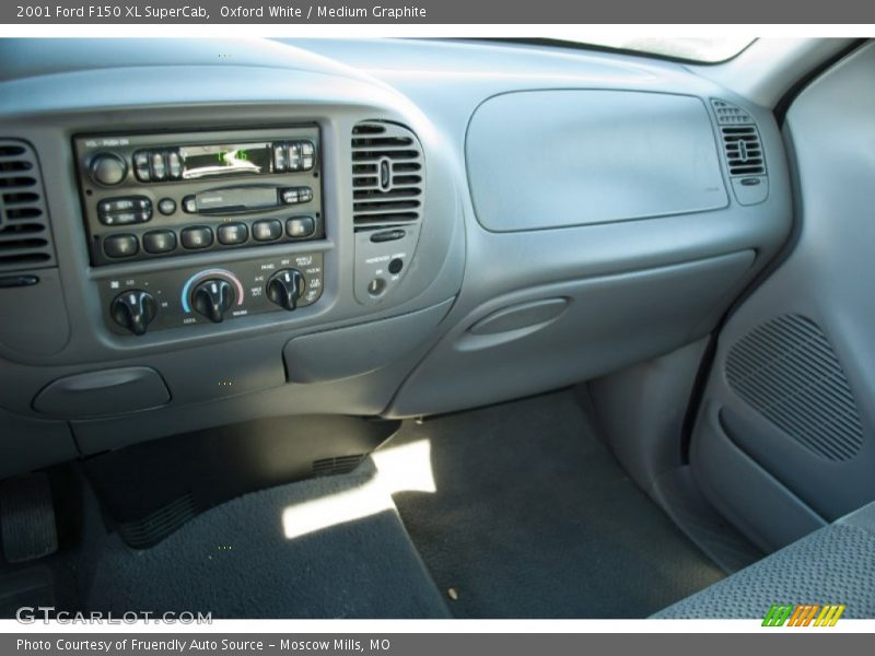 Oxford White / Medium Graphite 2001 Ford F150 XL SuperCab