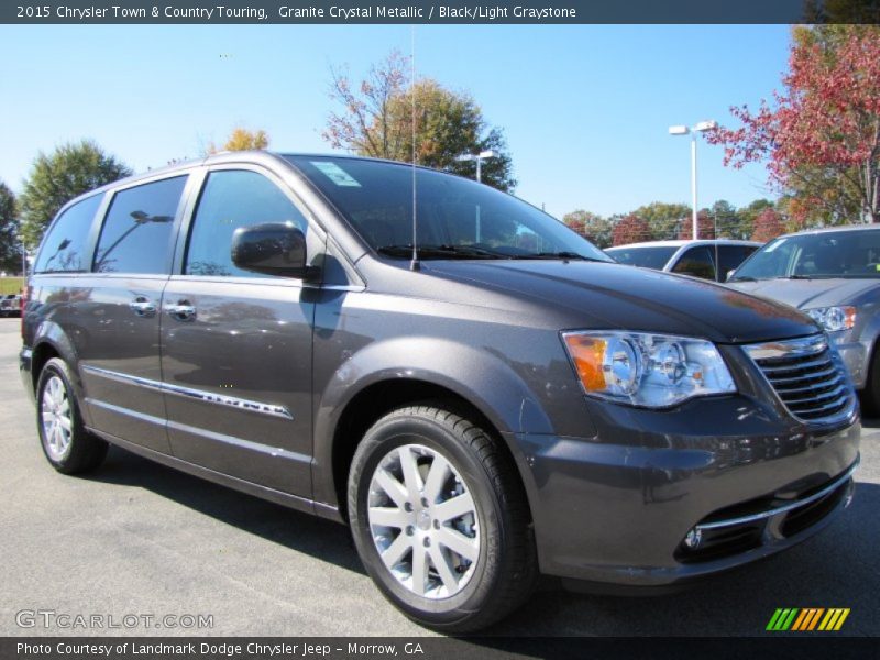 Front 3/4 View of 2015 Town & Country Touring