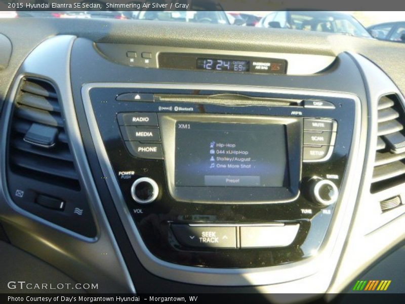 Shimmering Air Silver / Gray 2015 Hyundai Elantra SE Sedan