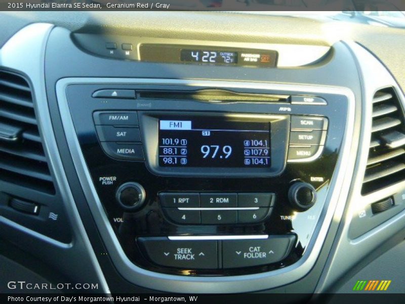 Geranium Red / Gray 2015 Hyundai Elantra SE Sedan