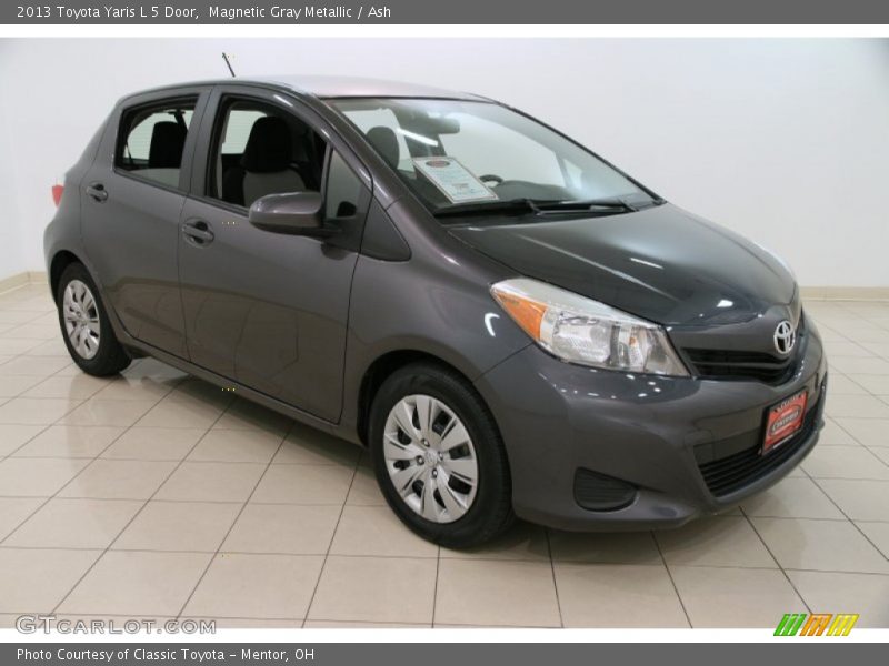 Magnetic Gray Metallic / Ash 2013 Toyota Yaris L 5 Door