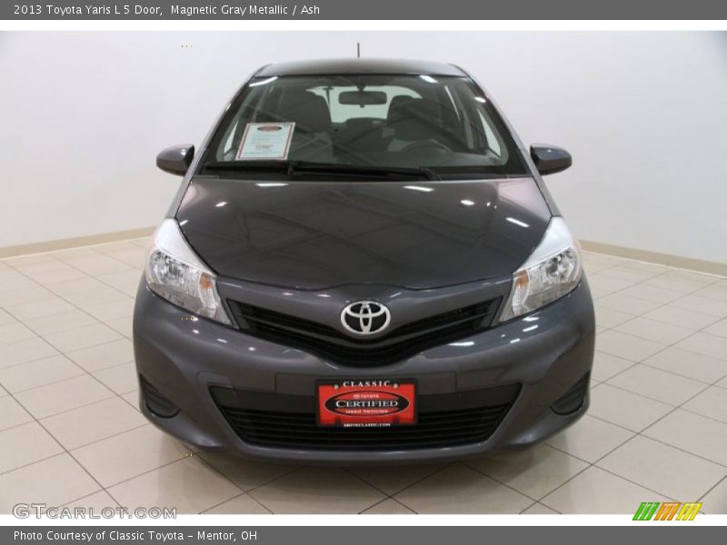 Magnetic Gray Metallic / Ash 2013 Toyota Yaris L 5 Door