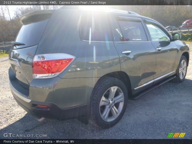 Cypress Green Pearl / Sand Beige 2013 Toyota Highlander Limited 4WD