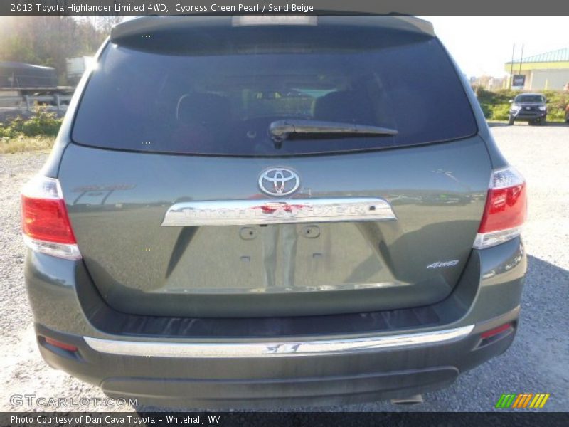 Cypress Green Pearl / Sand Beige 2013 Toyota Highlander Limited 4WD