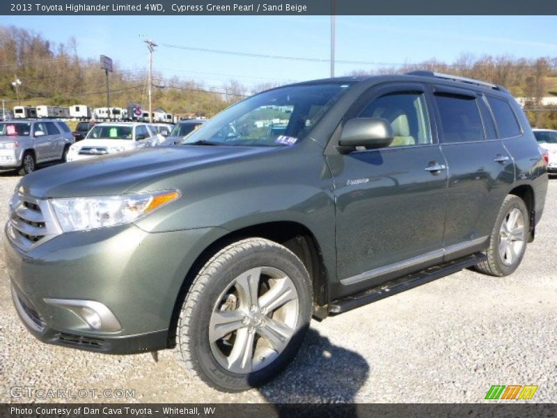 Front 3/4 View of 2013 Highlander Limited 4WD