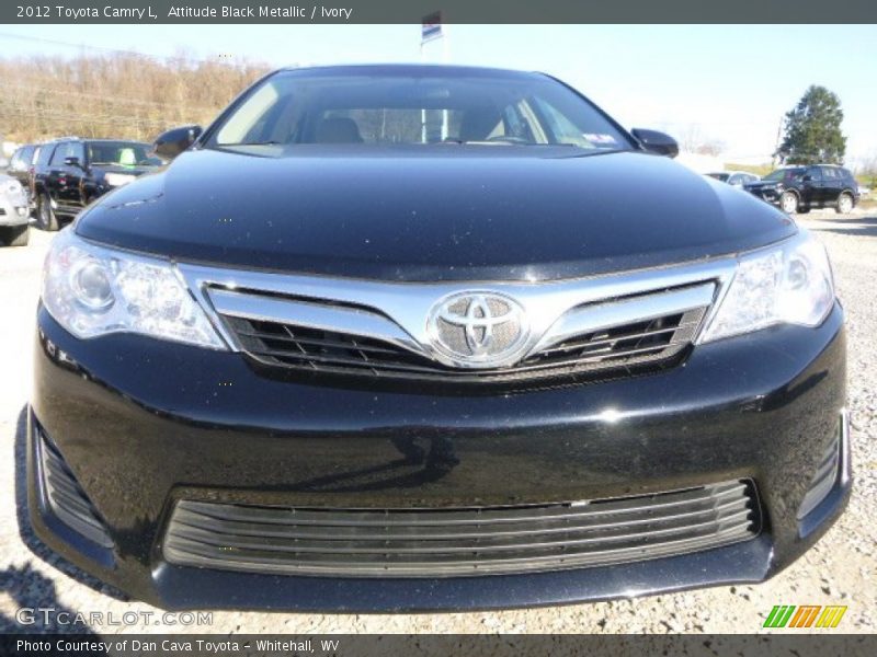 Attitude Black Metallic / Ivory 2012 Toyota Camry L