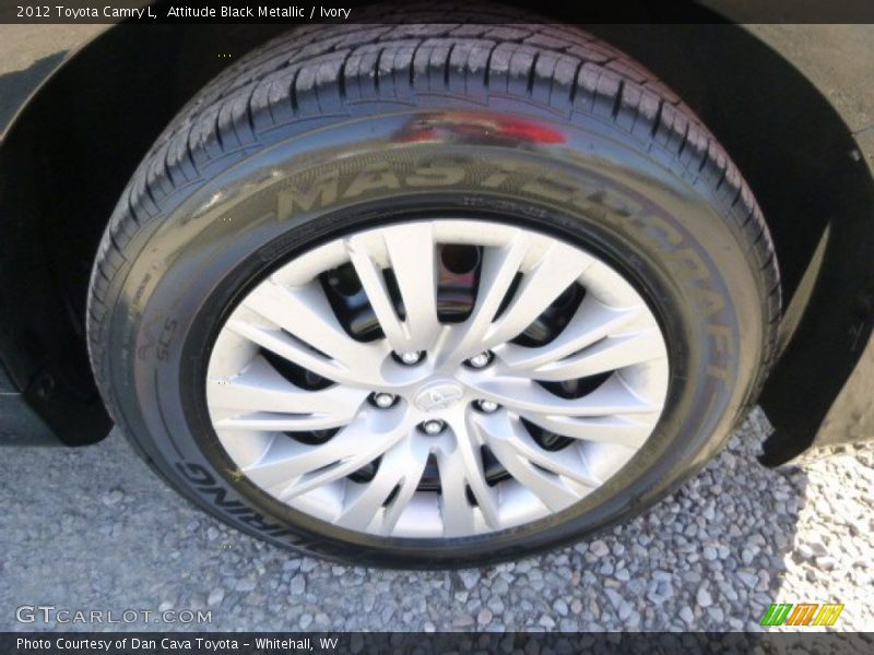 Attitude Black Metallic / Ivory 2012 Toyota Camry L