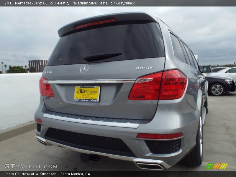 Palladium Silver Metallic / Grey/Black 2015 Mercedes-Benz GL 550 4Matic