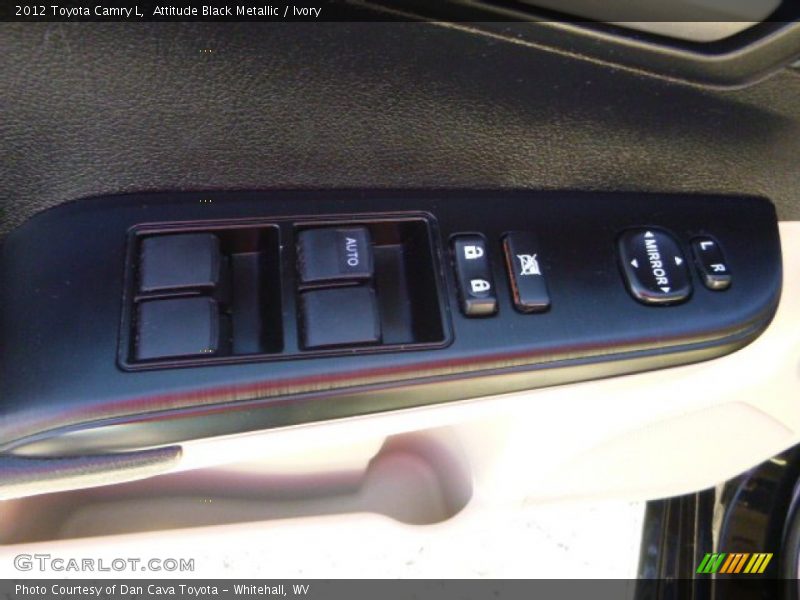 Attitude Black Metallic / Ivory 2012 Toyota Camry L