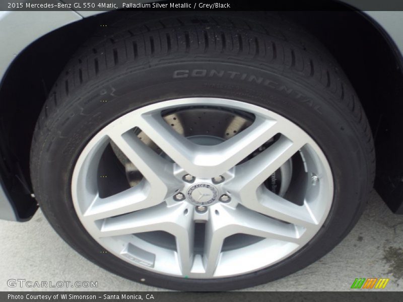Palladium Silver Metallic / Grey/Black 2015 Mercedes-Benz GL 550 4Matic