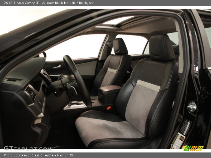 Attitude Black Metallic / Black/Ash 2012 Toyota Camry SE