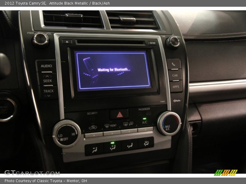 Attitude Black Metallic / Black/Ash 2012 Toyota Camry SE