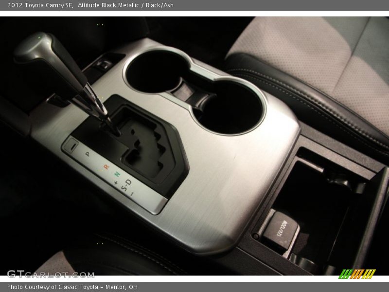 Attitude Black Metallic / Black/Ash 2012 Toyota Camry SE