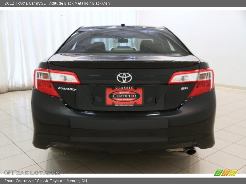 Attitude Black Metallic / Black/Ash 2012 Toyota Camry SE