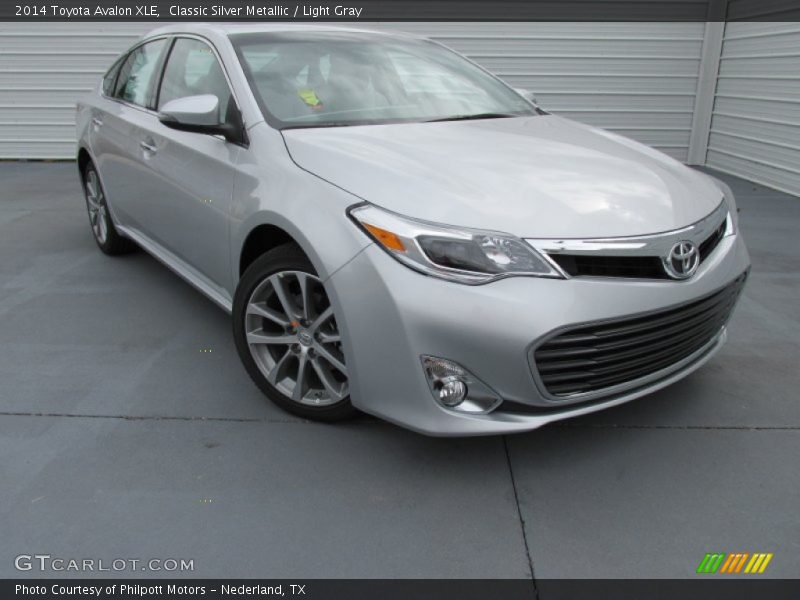Classic Silver Metallic / Light Gray 2014 Toyota Avalon XLE