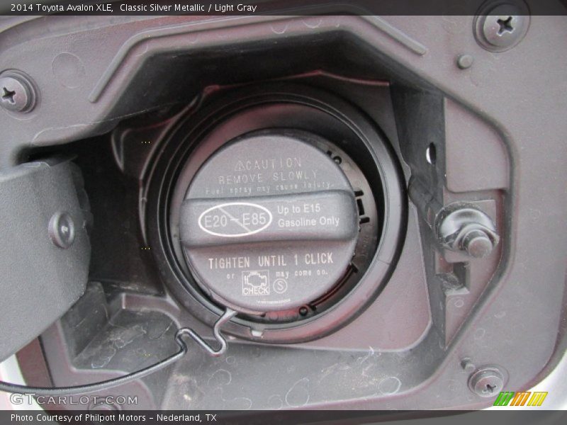 Classic Silver Metallic / Light Gray 2014 Toyota Avalon XLE