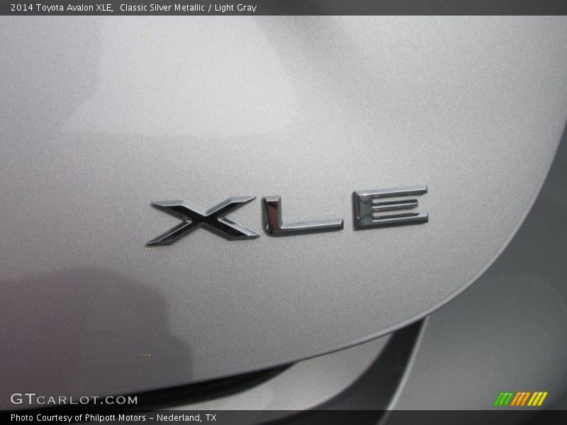 Classic Silver Metallic / Light Gray 2014 Toyota Avalon XLE