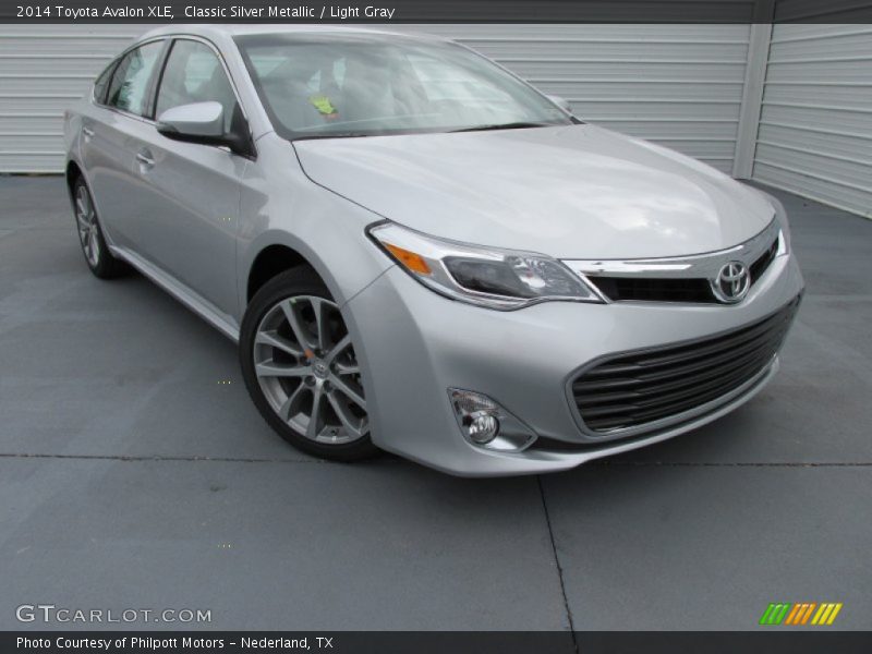 Classic Silver Metallic / Light Gray 2014 Toyota Avalon XLE