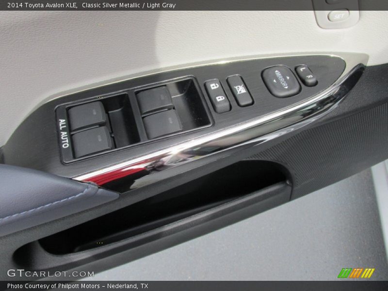 Classic Silver Metallic / Light Gray 2014 Toyota Avalon XLE