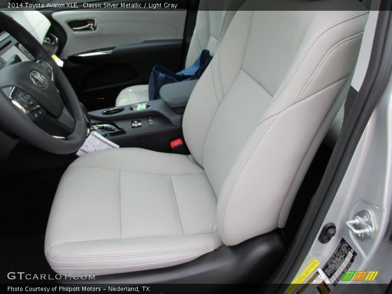 Classic Silver Metallic / Light Gray 2014 Toyota Avalon XLE