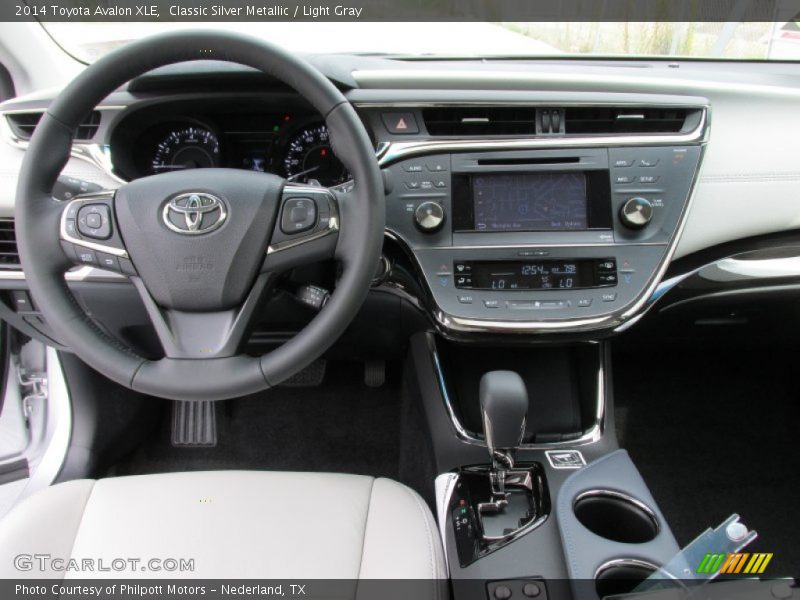 Classic Silver Metallic / Light Gray 2014 Toyota Avalon XLE