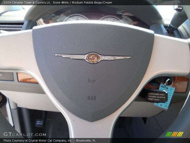 Stone White / Medium Pebble Beige/Cream 2009 Chrysler Town & Country LX