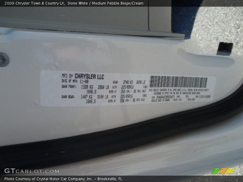 Stone White / Medium Pebble Beige/Cream 2009 Chrysler Town & Country LX