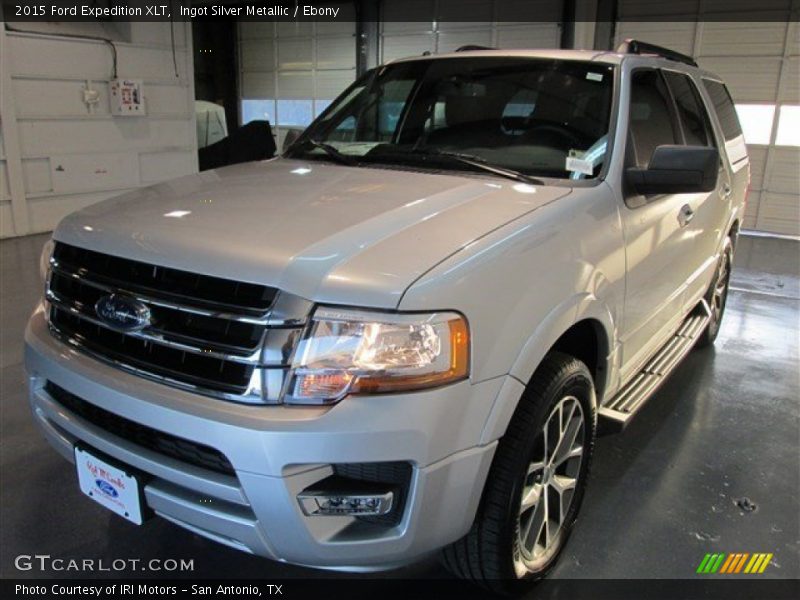 Ingot Silver Metallic / Ebony 2015 Ford Expedition XLT